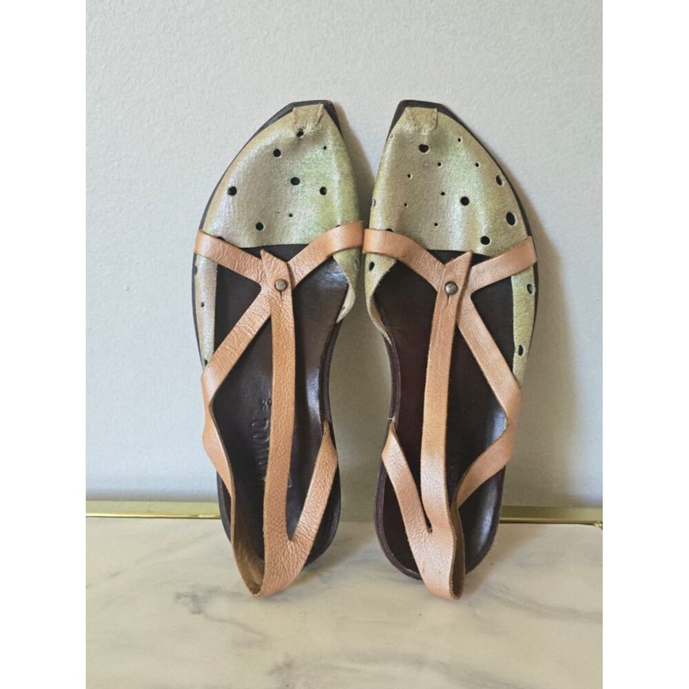 CYDWOQ Vintage Strappy Silver Perforated/Pink Leather Straps Sandals Size 36.5.